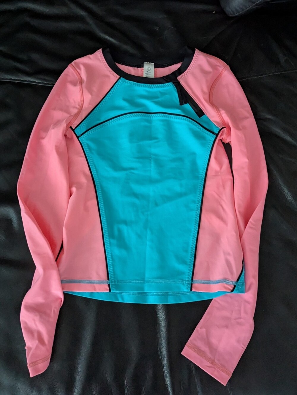 Ivivva Rashguard Pink Blue Black Colorblock Long sleeve Girl's Size 8